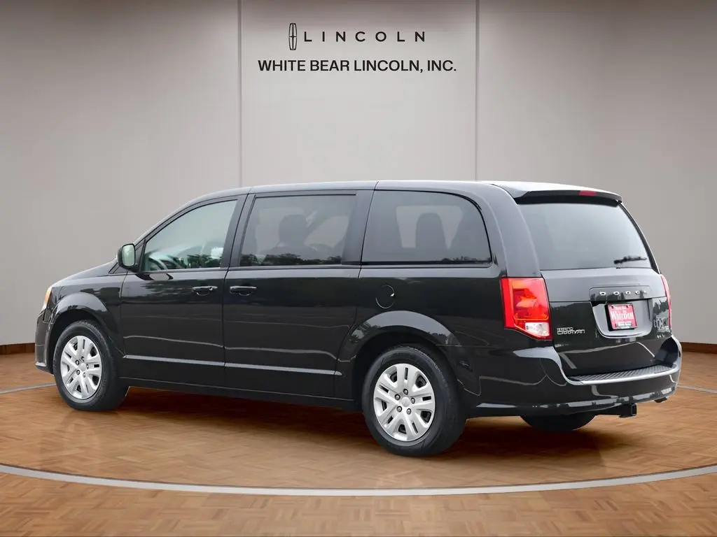 2018 Dodge Grand Caravan - $19,345