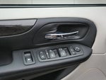 2018 Grand Caravan Thumbnail 16