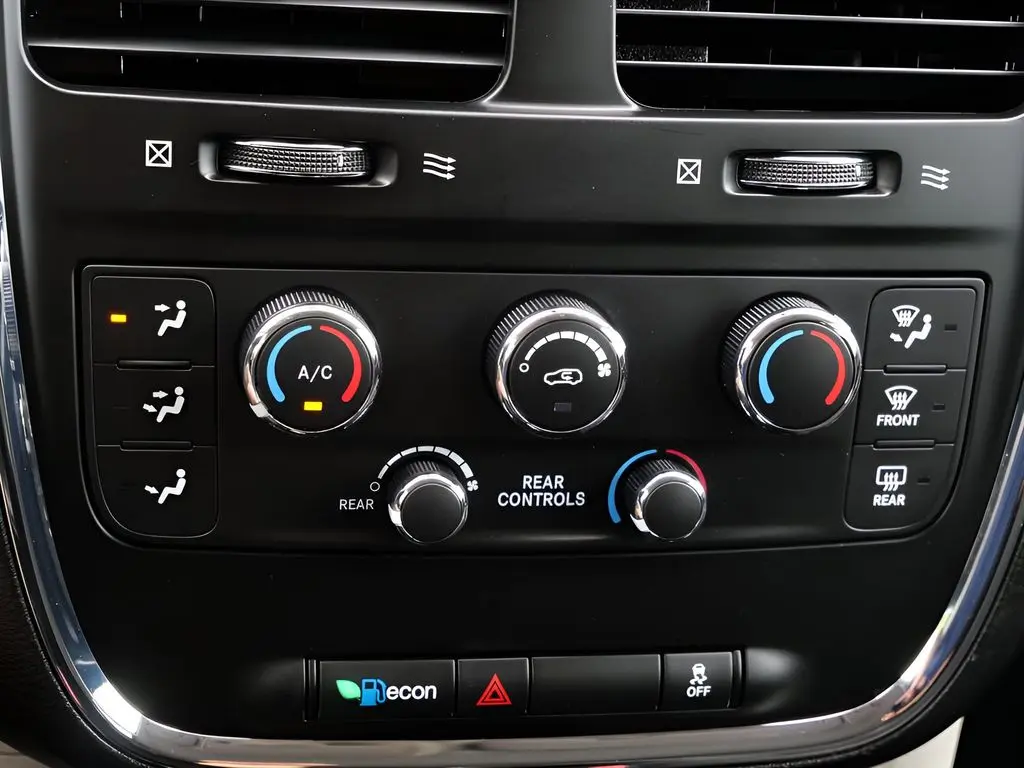2018 Dodge Grand Caravan - $19,345