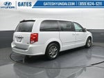 2016 Grand Caravan Thumbnail 2