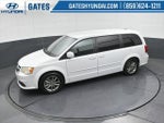 2016 Grand Caravan Thumbnail 40