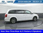 2016 Grand Caravan Thumbnail 3