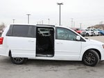 2016 Grand Caravan Thumbnail 29