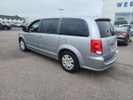 2017 Grand Caravan Thumbnail 3