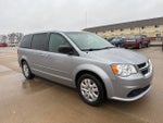 2017 Grand Caravan Thumbnail 1