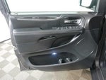 2018 Grand Caravan Thumbnail 30