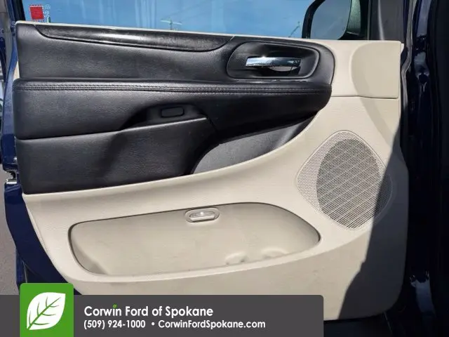 2015 Dodge Grand Caravan - $9,764