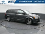 2016 Grand Caravan Thumbnail 1