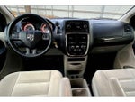 2016 Grand Caravan Thumbnail 16