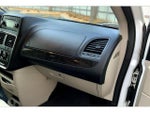 2016 Grand Caravan Thumbnail 17