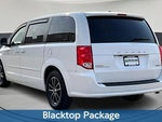 2017 Grand Caravan Thumbnail 4