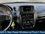 2017 Grand Caravan Thumbnail 10