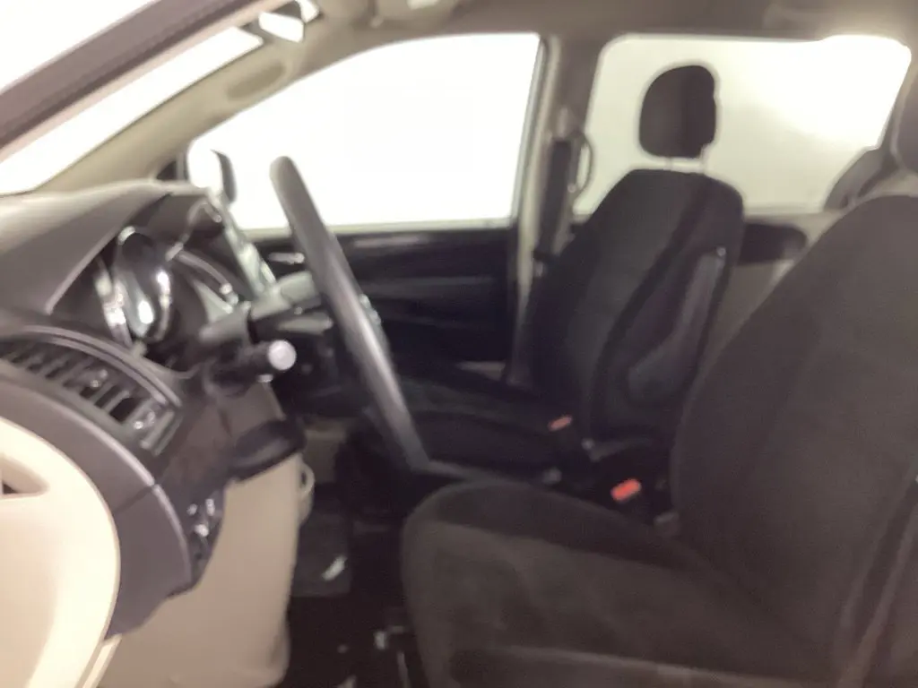 2019 Dodge Grand Caravan - $8,667