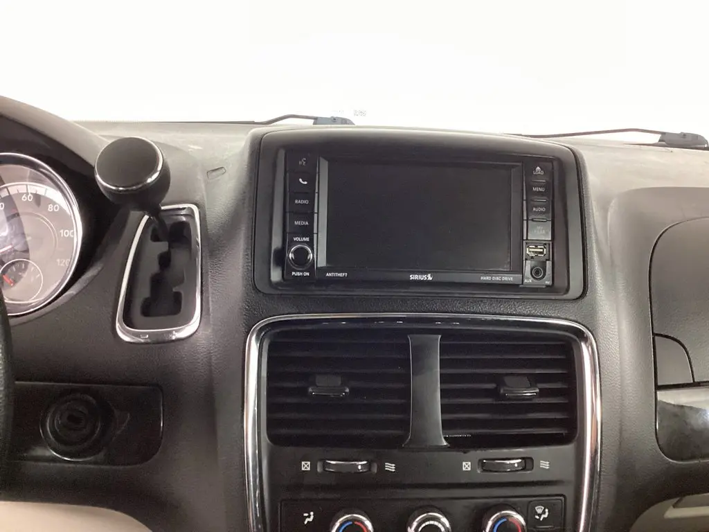 2019 Dodge Grand Caravan - $8,667