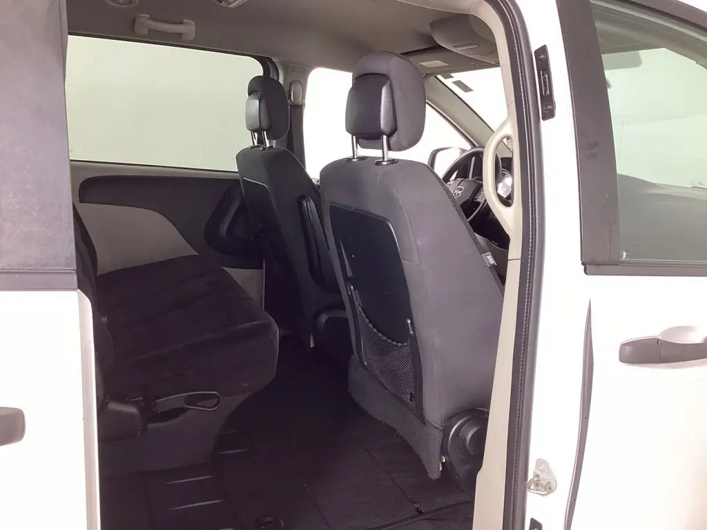 2019 Dodge Grand Caravan - $8,667