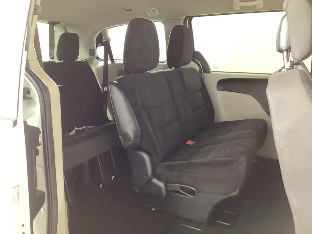 2019 Dodge Grand Caravan - $8,667