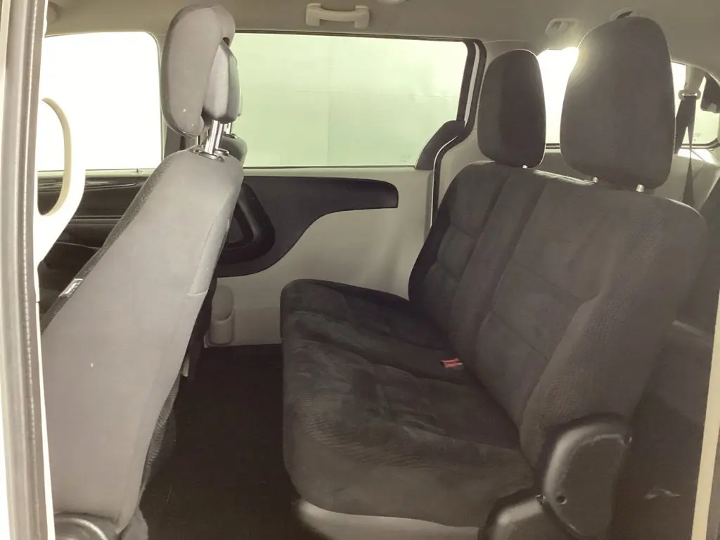 2019 Dodge Grand Caravan - $8,667