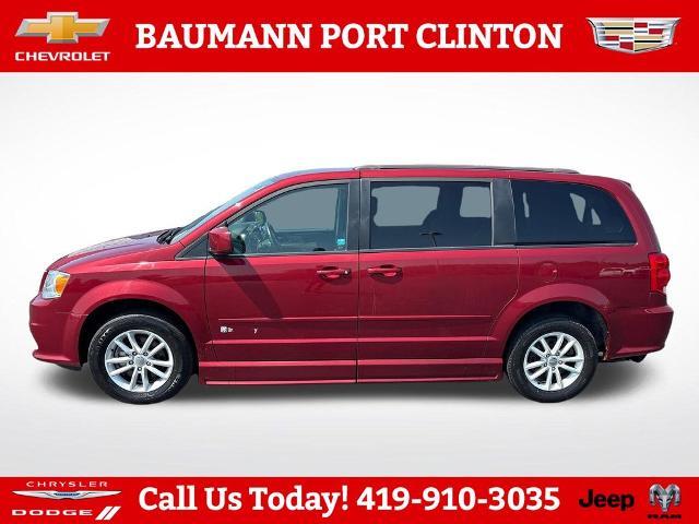 2015 Dodge Grand Caravan SXT — photo 1 of 24