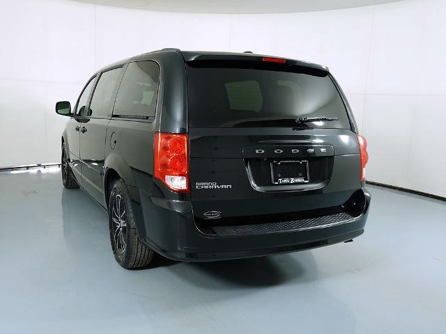 2017 Dodge Grand Caravan - $6,995