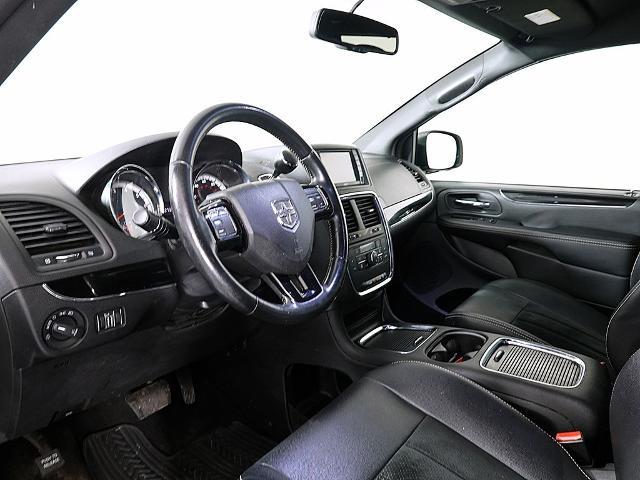 2017 Dodge Grand Caravan - $6,995