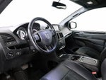 2017 Grand Caravan Thumbnail 10