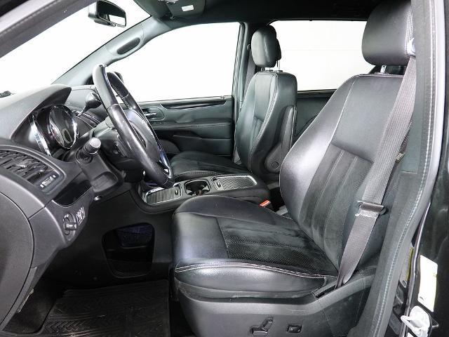 2017 Dodge Grand Caravan - $6,995