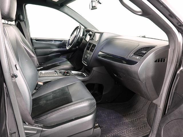 2017 Dodge Grand Caravan - $6,995