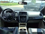 2017 Grand Caravan Thumbnail 4