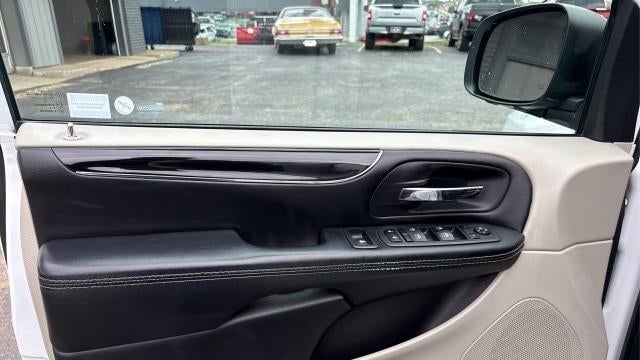 2019 Dodge Grand Caravan SXT 35th Anniversary Edition