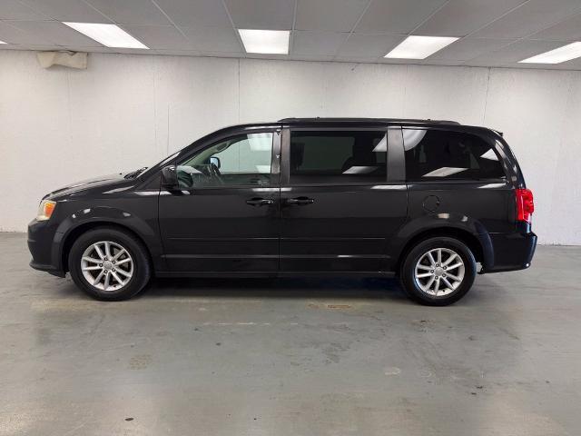 2013 Dodge Grand Caravan SXT — photo 1 of 12