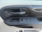 2017 Grand Caravan Thumbnail 7