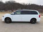 2017 Grand Caravan Thumbnail 8