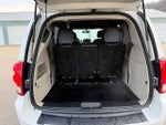 2017 Grand Caravan Thumbnail 9