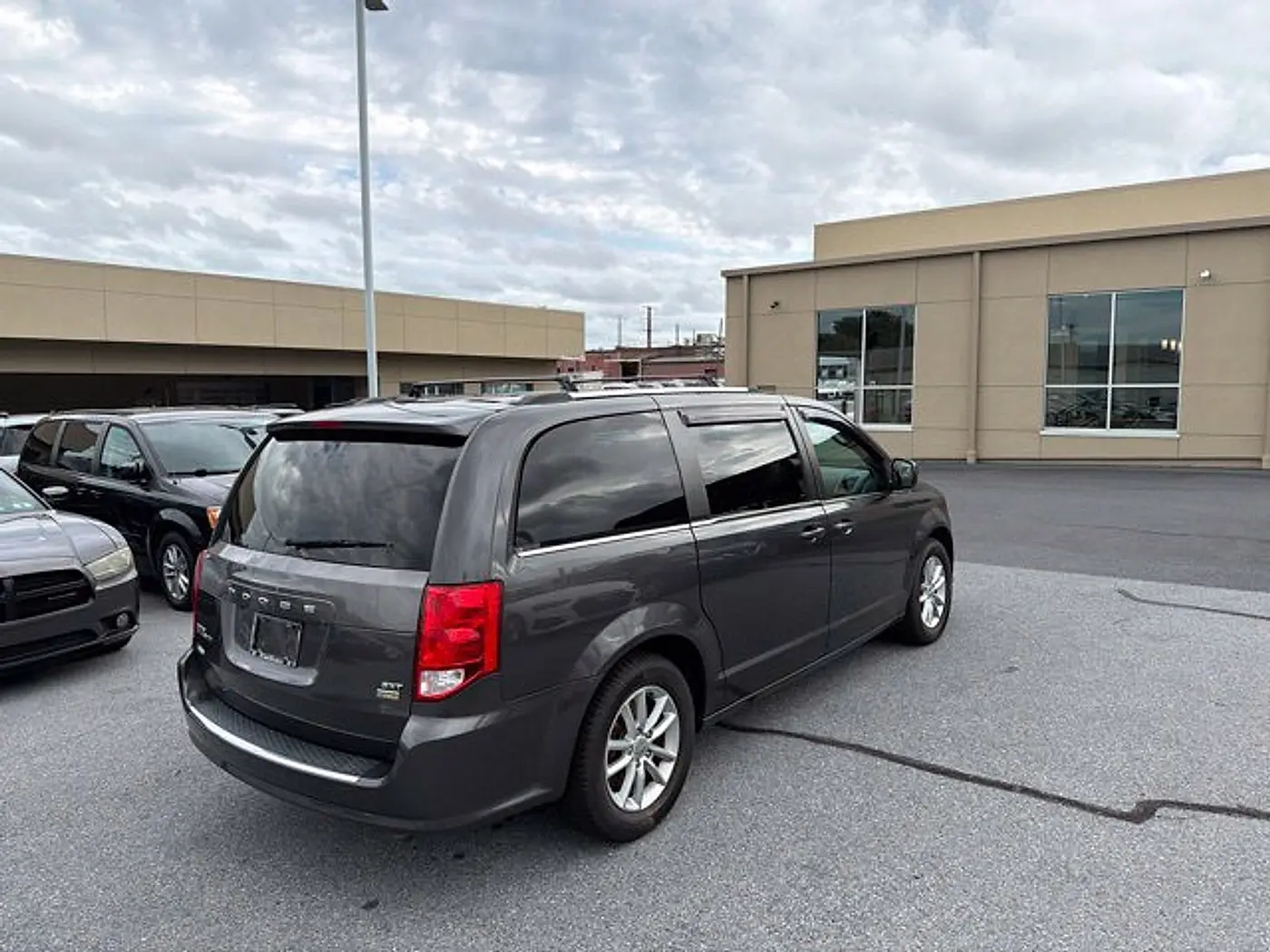 2019 Dodge Grand Caravan - $11,990