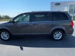 2020 Grand Caravan Thumbnail 5