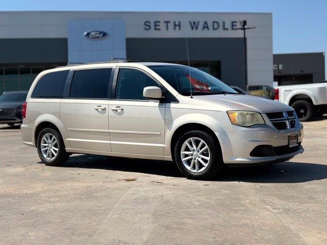 2015 Dodge Grand Caravan - $8,988