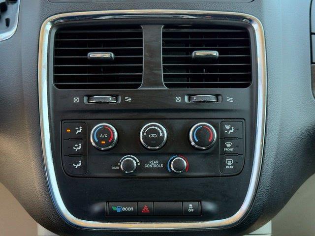 2015 Dodge Grand Caravan - $8,988