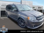 2016 Grand Caravan Thumbnail 9