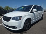 2017 Grand Caravan Thumbnail 2