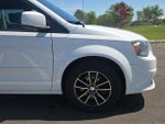 2017 Grand Caravan Thumbnail 4