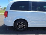2017 Grand Caravan Thumbnail 7