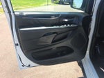 2017 Grand Caravan Thumbnail 25