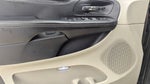 2017 Grand Caravan Thumbnail 21