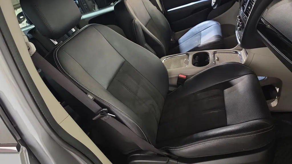 2019 Dodge Grand Caravan SXT 35th Anniversary Edition