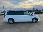 2016 Grand Caravan Thumbnail 6