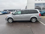 2016 Grand Caravan Thumbnail 8