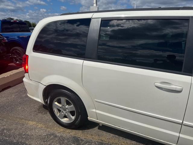 2013 Dodge Grand Caravan - $2,480