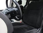 2016 Grand Caravan Thumbnail 6