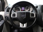 2016 Grand Caravan Thumbnail 8