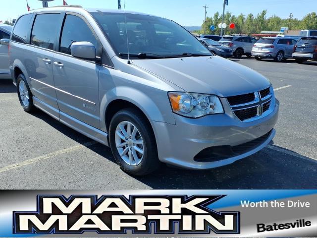 2015 Dodge Grand Caravan - $28,500